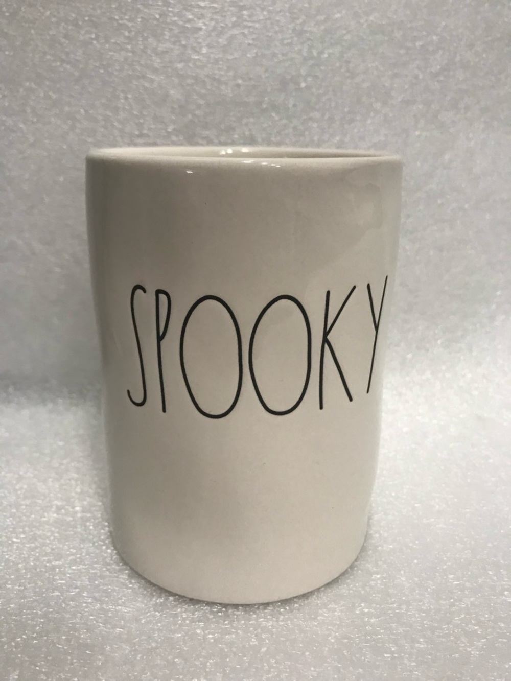 Rae Dunn Magenta Large Smoked Sandalwood SPOOKY Candle Brand New